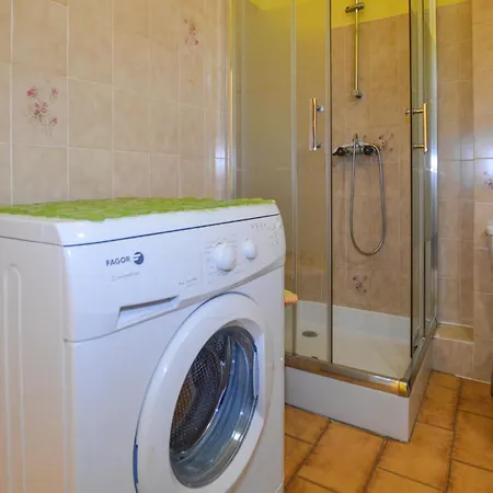 1 Bedroom Amazing In *